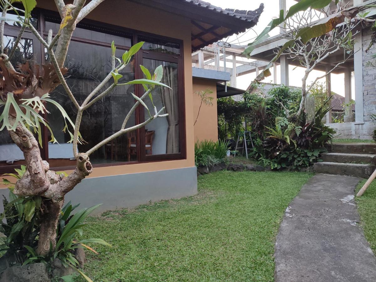 Bhuana Shanti Homestay Ubud  Exterior photo