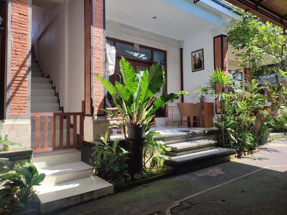 Bhuana Shanti Homestay Ubud  Exterior photo