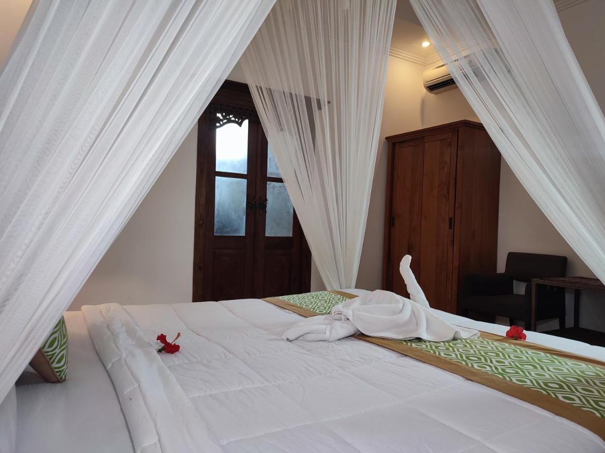 Bhuana Shanti Homestay Ubud  Exterior photo